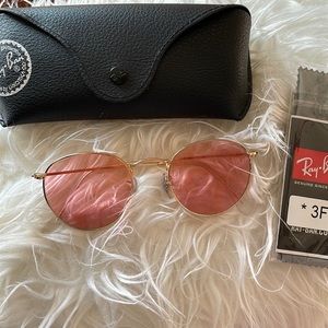 Ray-Ban